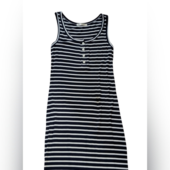 $5⛄Heart Hips Maxi Dress - Picture 2 of 4